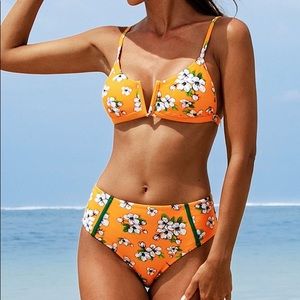 Cupshe Yellow Flower bikini set - NWT